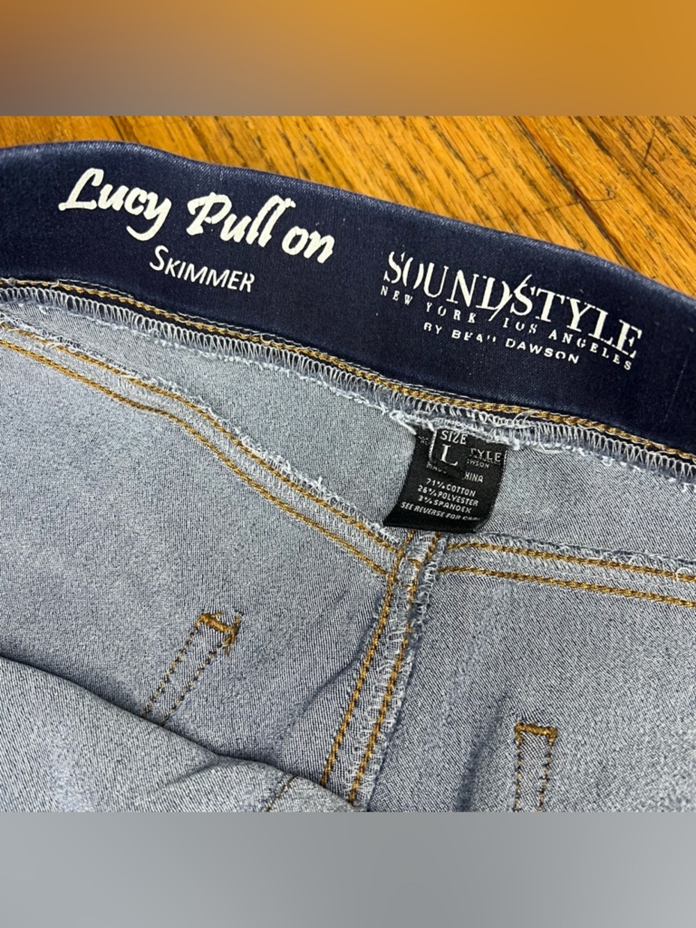 Sound/Style Lucy Pull On Skimmer Dark Wash Denim Capris - Picture 3 of 7